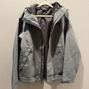 The North Face Men's Gray Windbreaker